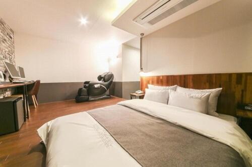 Hotel Chicago Changwon Esterno foto