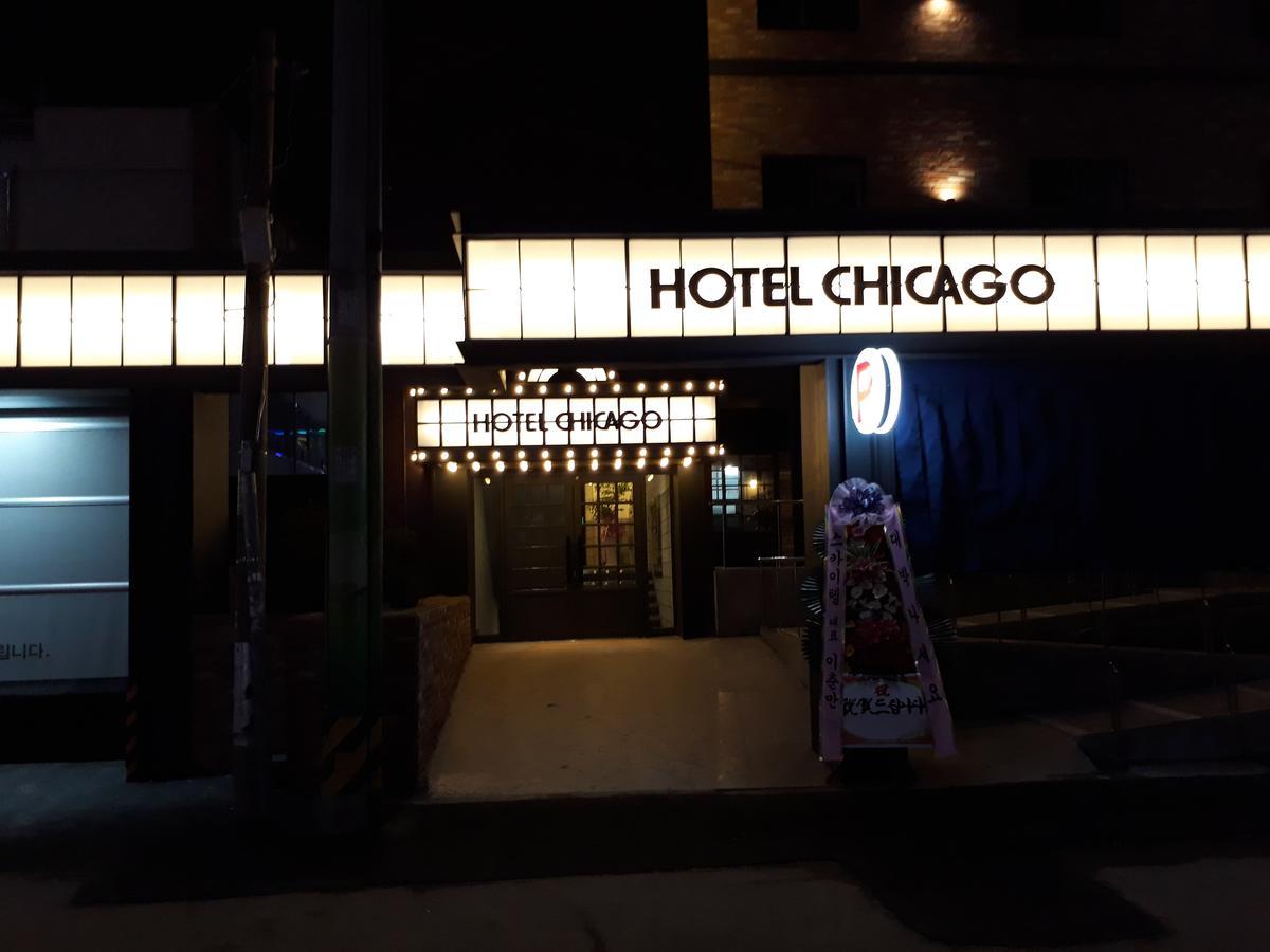 Hotel Chicago Changwon Esterno foto